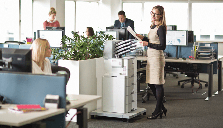 Care sunt avantajele inchirierii unui copiator