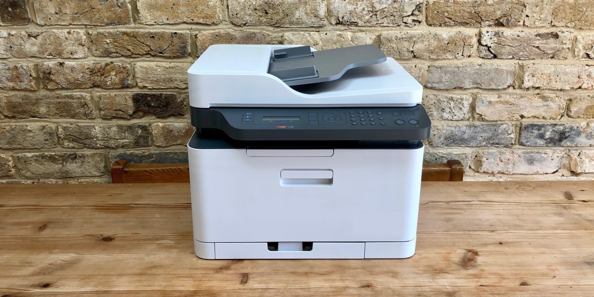 Ce este o imprimantă multifuncțională și cum o alegi pentru birou