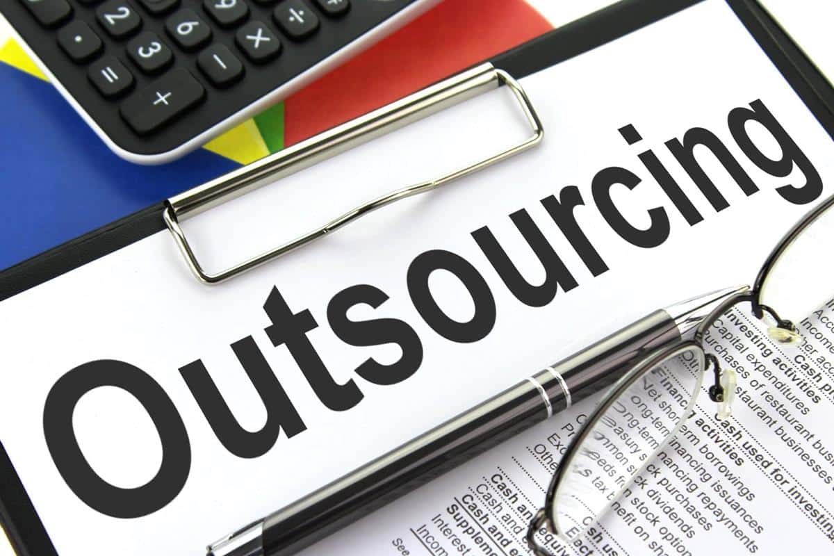 Outsourcing-ul de print – avantaje și dezavantaje