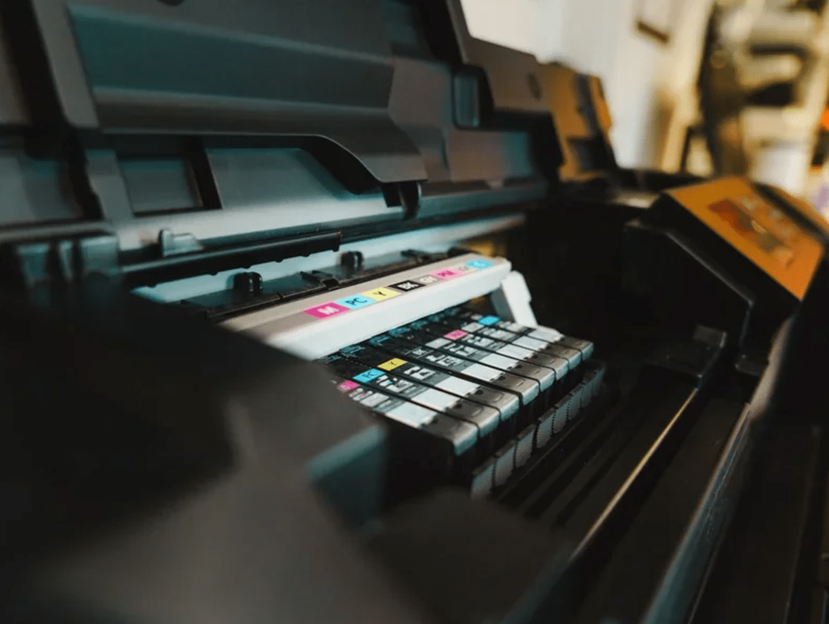 Ce consumabile sunt incluse la închirierea imprimantei?